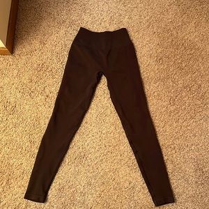 ALPHALETE dark brown chocolate leggings